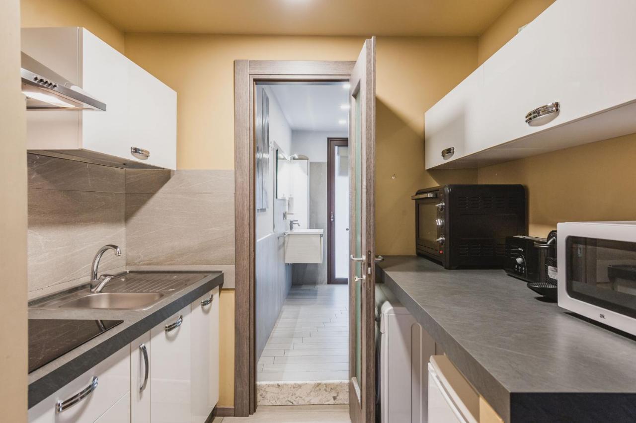 Ursino Apartment With Balcony By Wonderful Italy Катания Екстериор снимка
